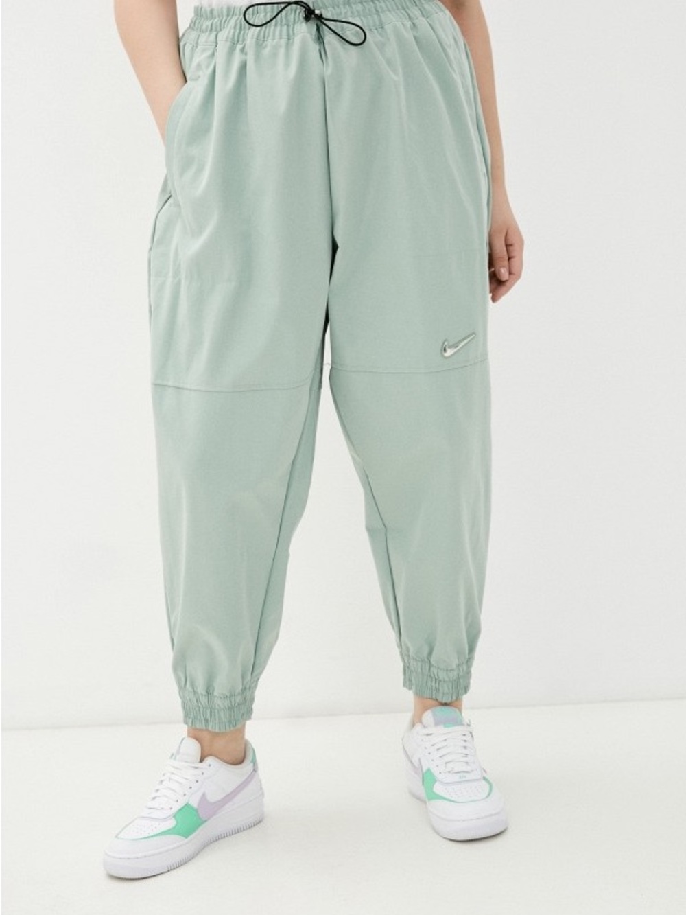 Nike Training Cargo Joggers in Sage Green
